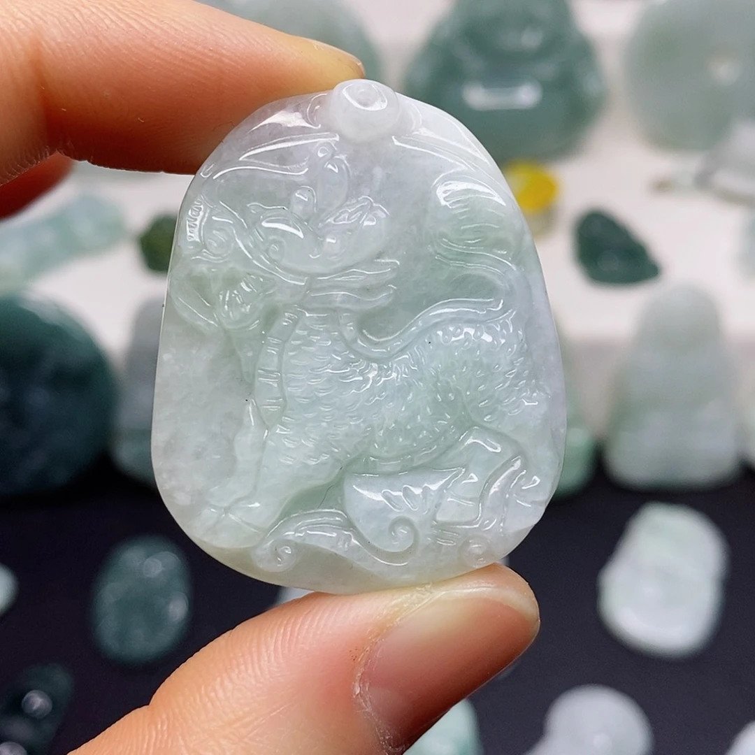 翡翠颈饰未镶嵌吊坠