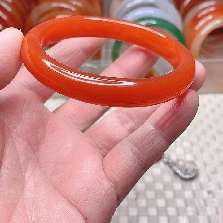 玛瑙/玉髓手镯未镶嵌