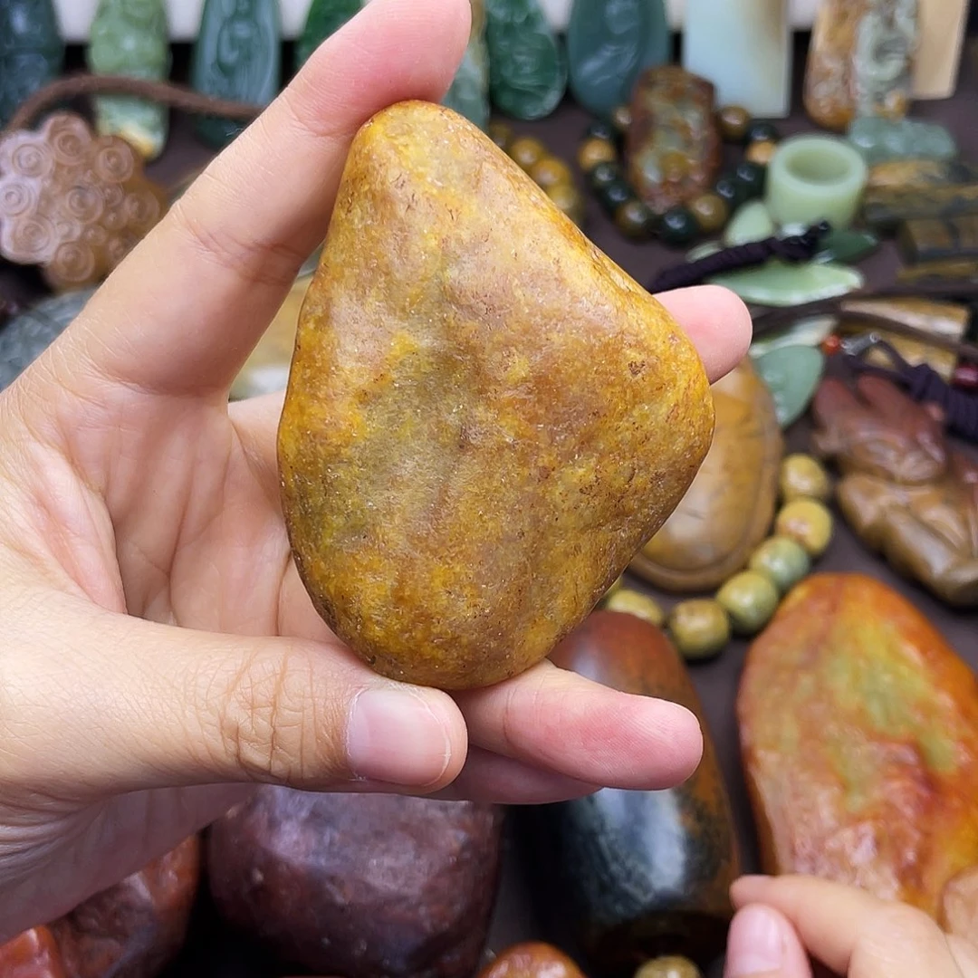 岫岩河磨玉（透闪石质玉）未镶嵌颈饰
