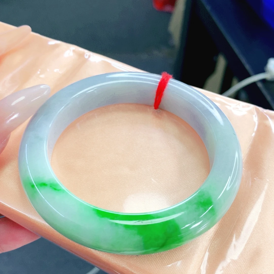 翡翠未镶嵌手镯55