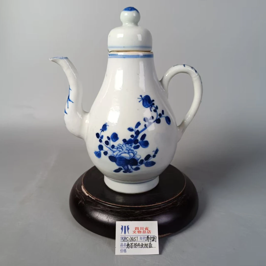 SCS17851清中期青花花卉纹执壶