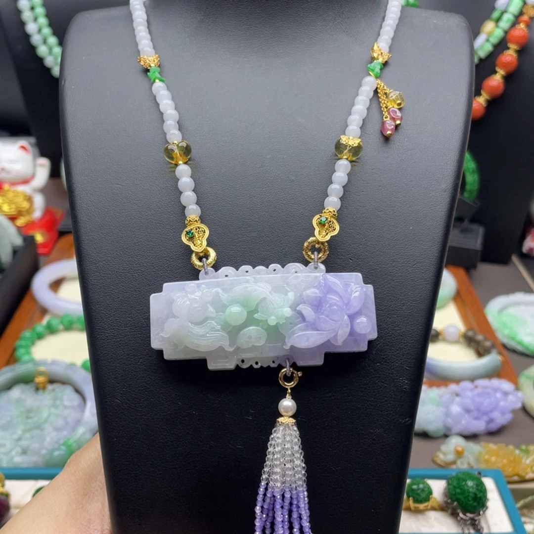 翡翠未镶嵌颈饰翡翠荷叶