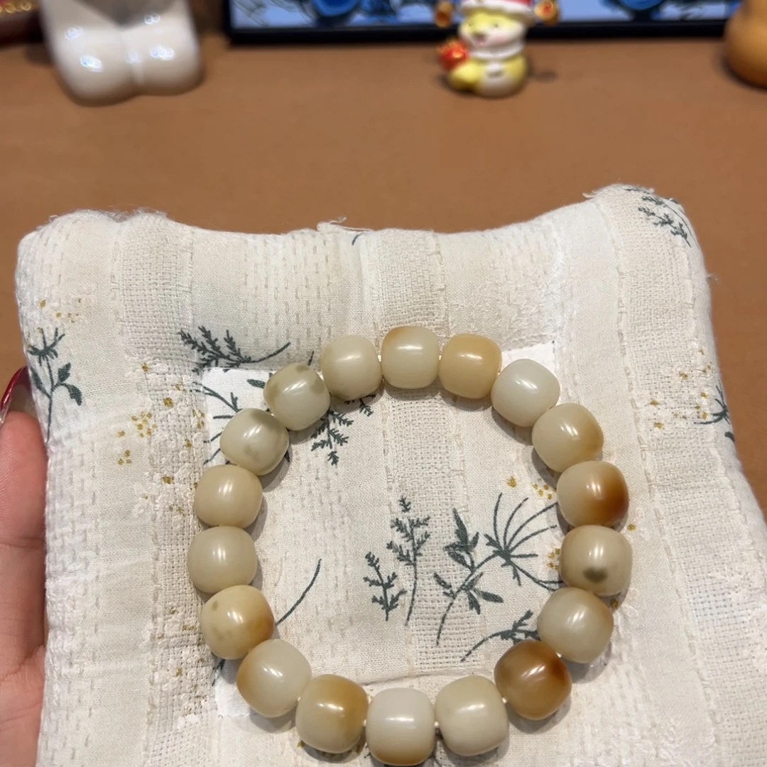 吊坠菩提根/象牙果