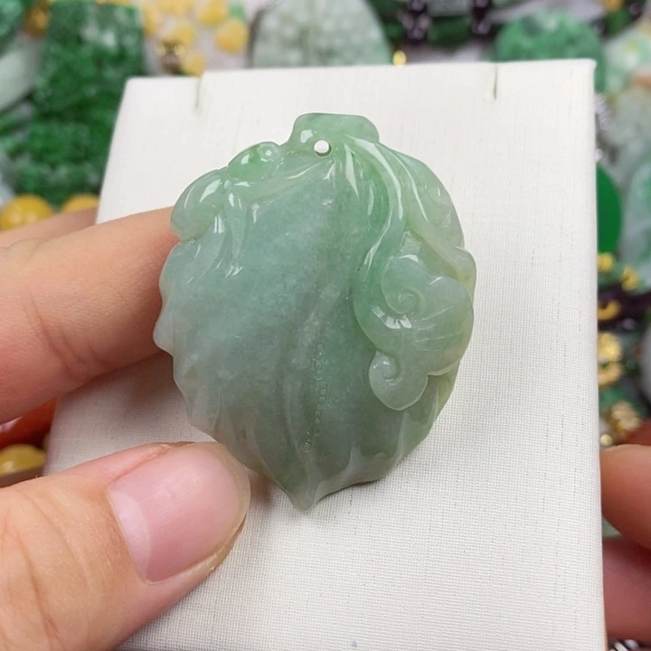 吊坠(赠链)未镶嵌翡翠