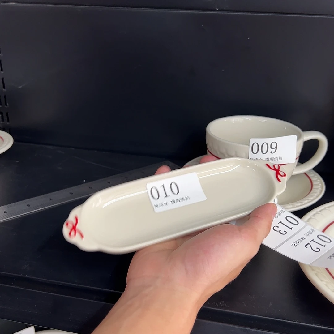 新骨瓷010微瑕暖白红蝴蝶结长椭圆盘