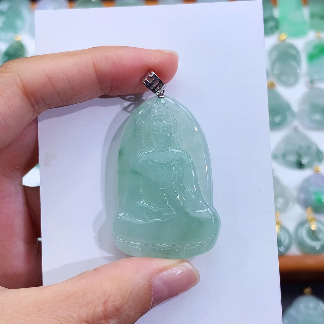 翡翠18K金镶嵌颈饰翡翠吊坠