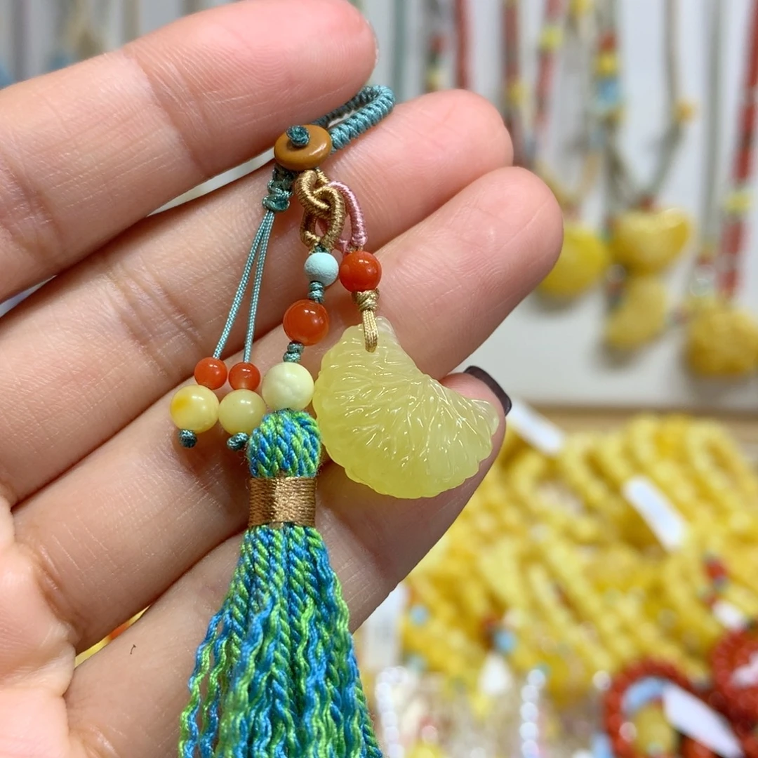 蜜蜡未镶嵌裸石配饰