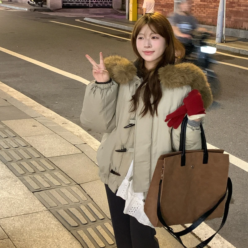 美式复古大毛领连帽棉服女冬季外套2025年新款牛角扣加厚保暖棉衣