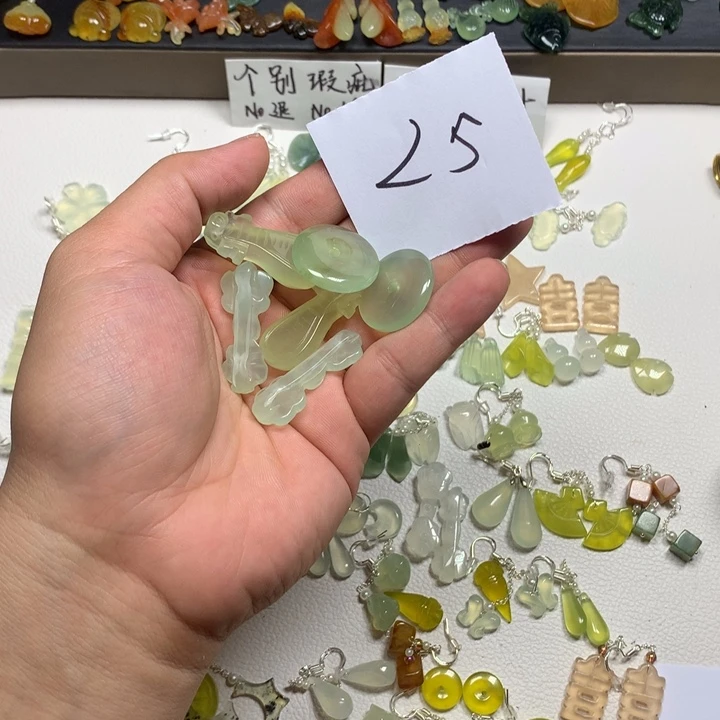 阡***梦合金蛇纹石玉耳钉