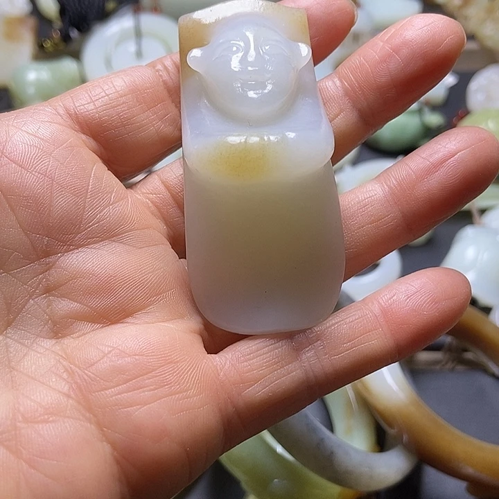 和田玉未镶嵌挂件