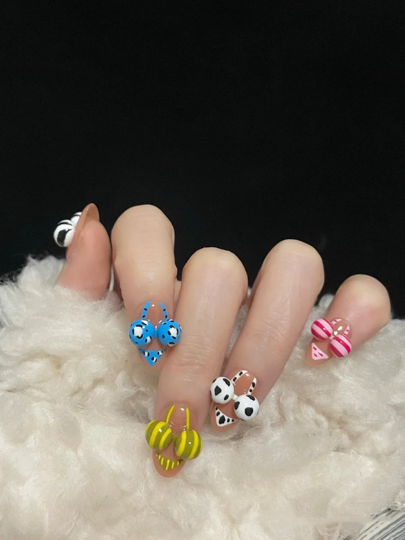 纯手工穿戴甲手绘美甲