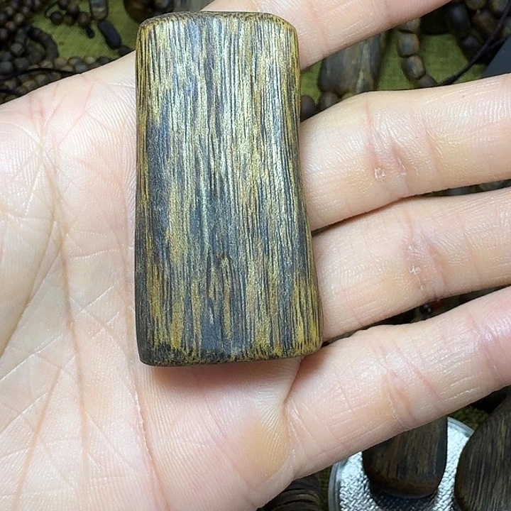 沉香碎屑沉香K*c沉浮老料白棋96高货