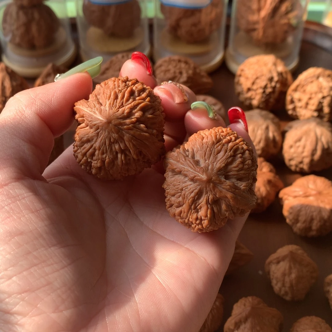 文玩核桃把件我**喝36大蒜头全