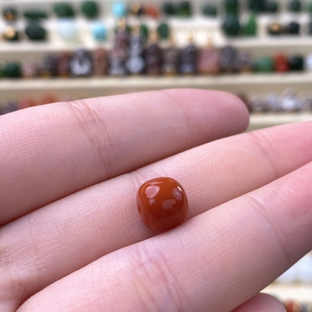 颈饰未镶嵌南红玛瑙