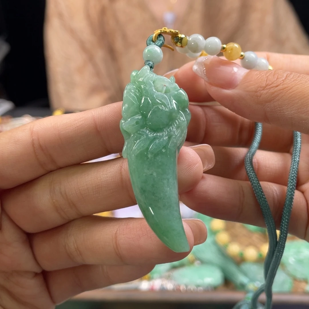 翡翠未镶嵌颈饰代编织