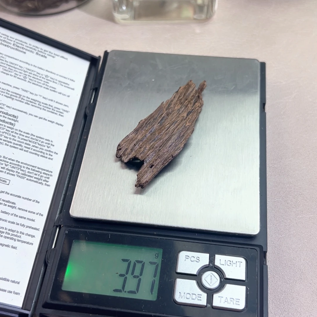 清***新沉香沉香碎屑海南土熟沉水树心油3.97g