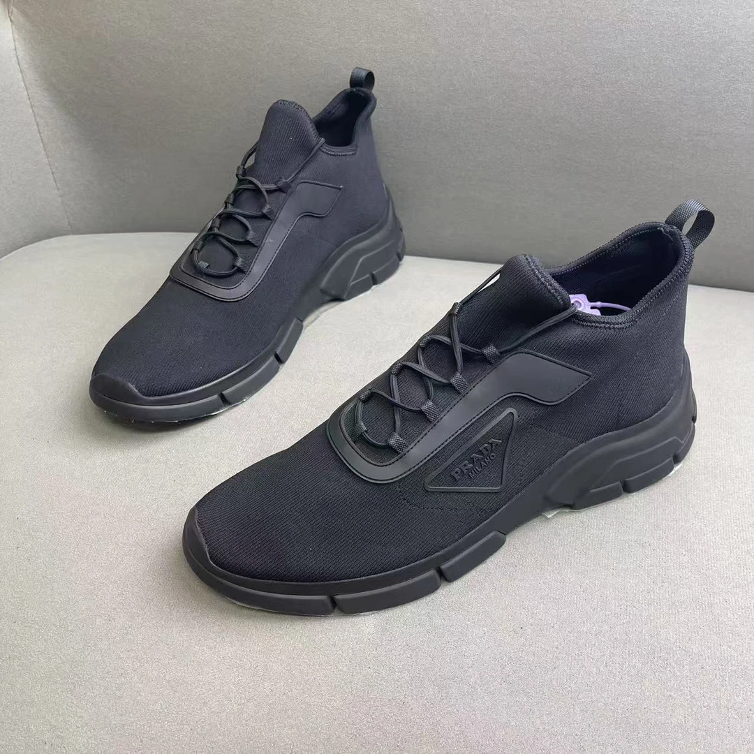 未使用 Prada/普拉达 黑色编织面三角标运动鞋 41.5码/全新放置