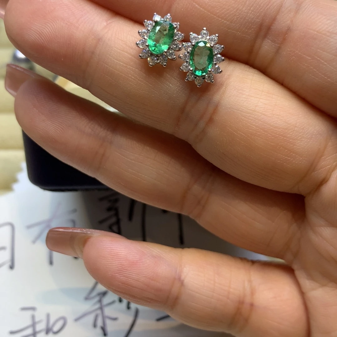 银S925镶嵌耳饰祖母绿