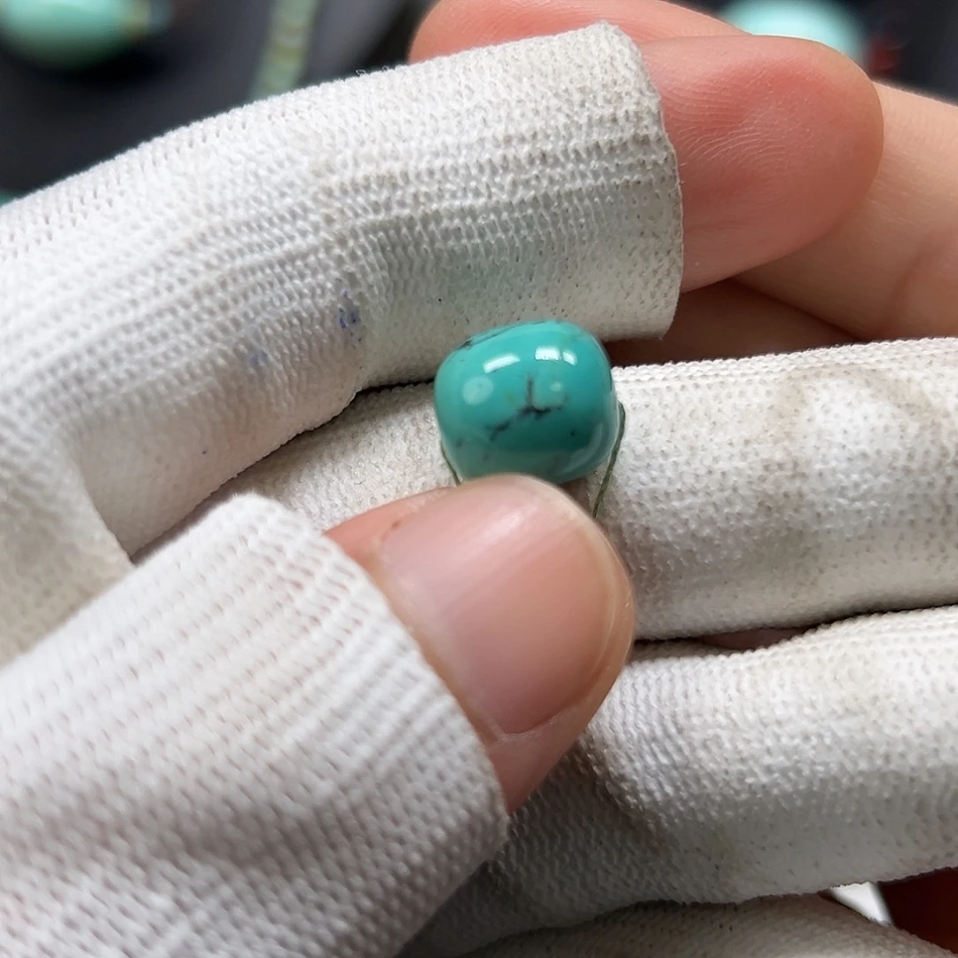 Q***n绿松石未镶嵌珠宝奇石