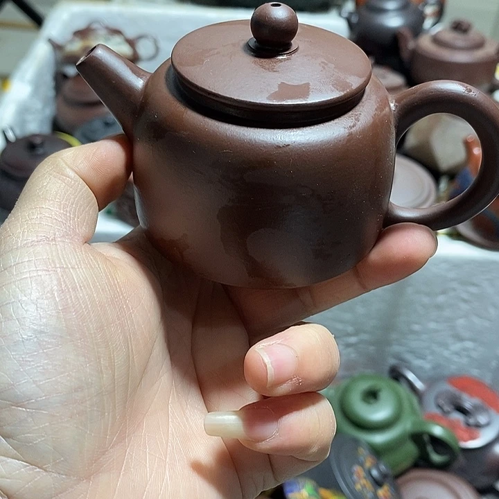紫砂茶壶微瑕微笑