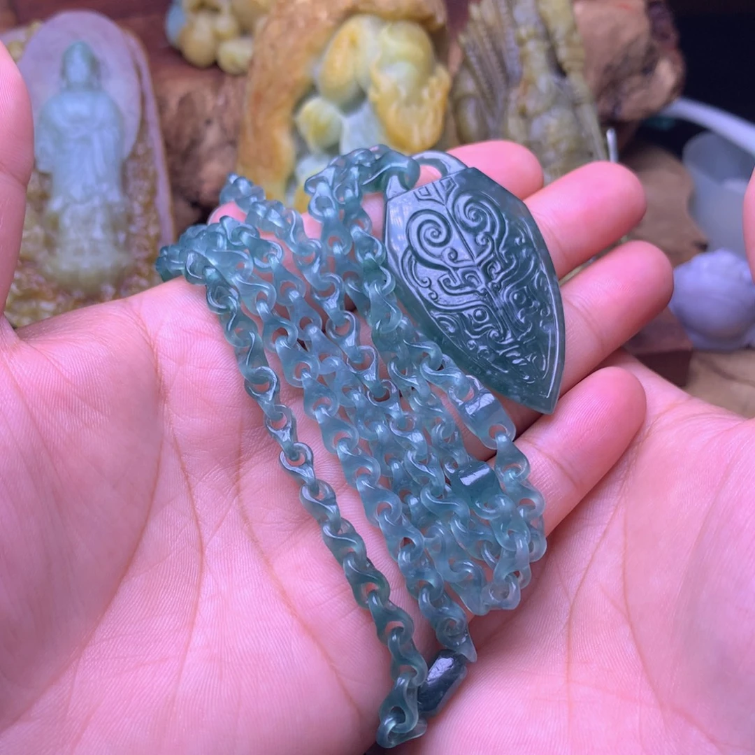 大***呀定制翡翠未镶嵌翡翠