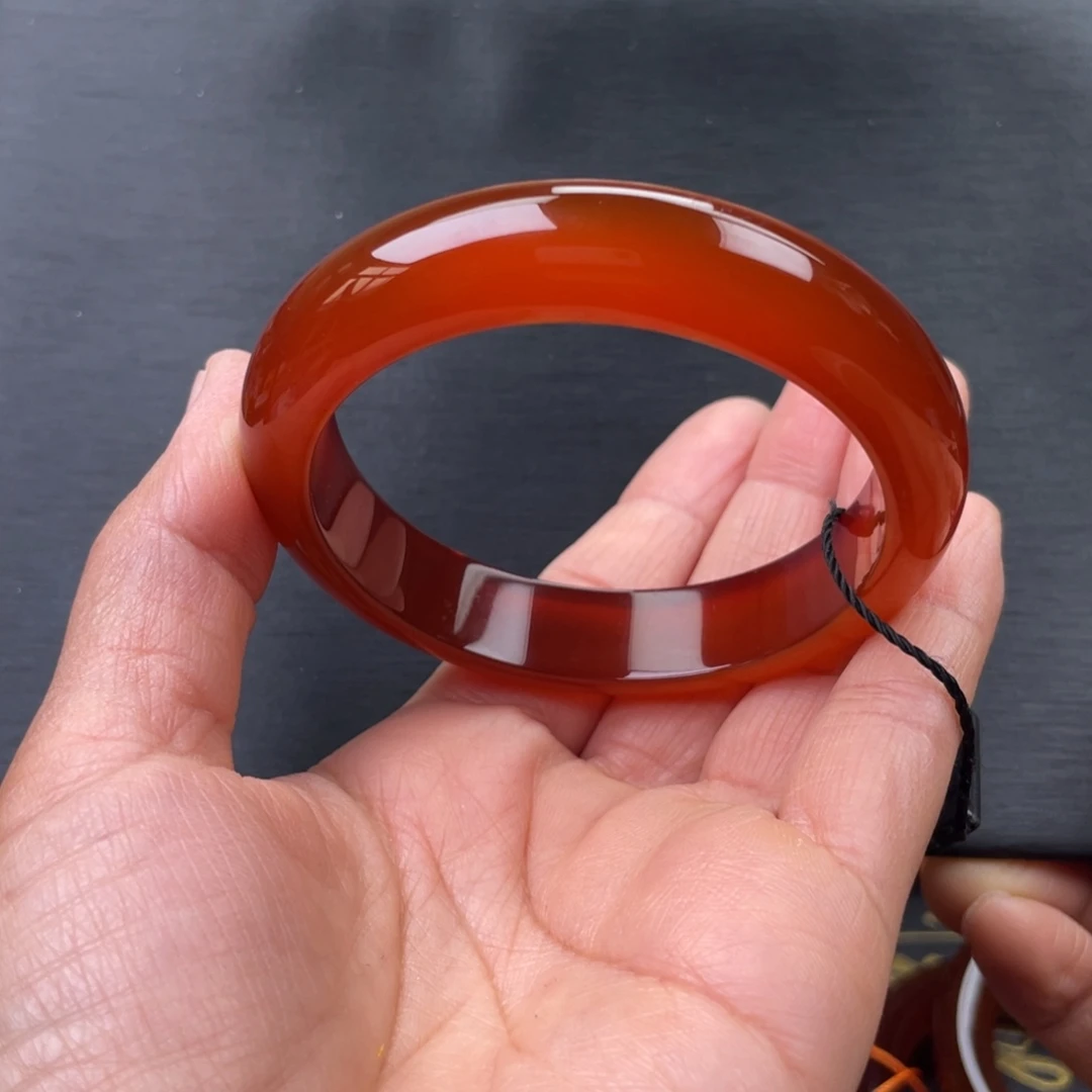 热***心玛瑙/玉髓未镶嵌手镯