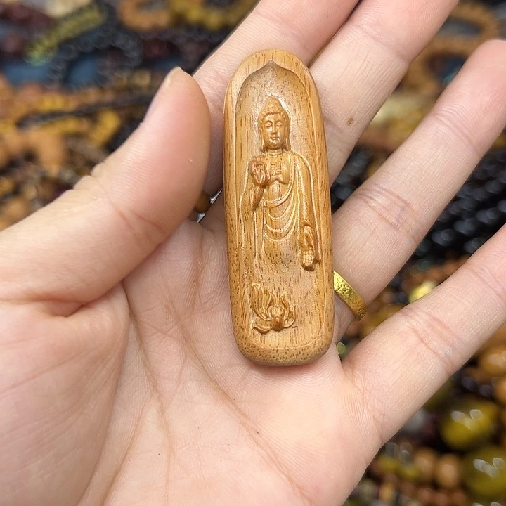 维腊木（绿檀）无事牌