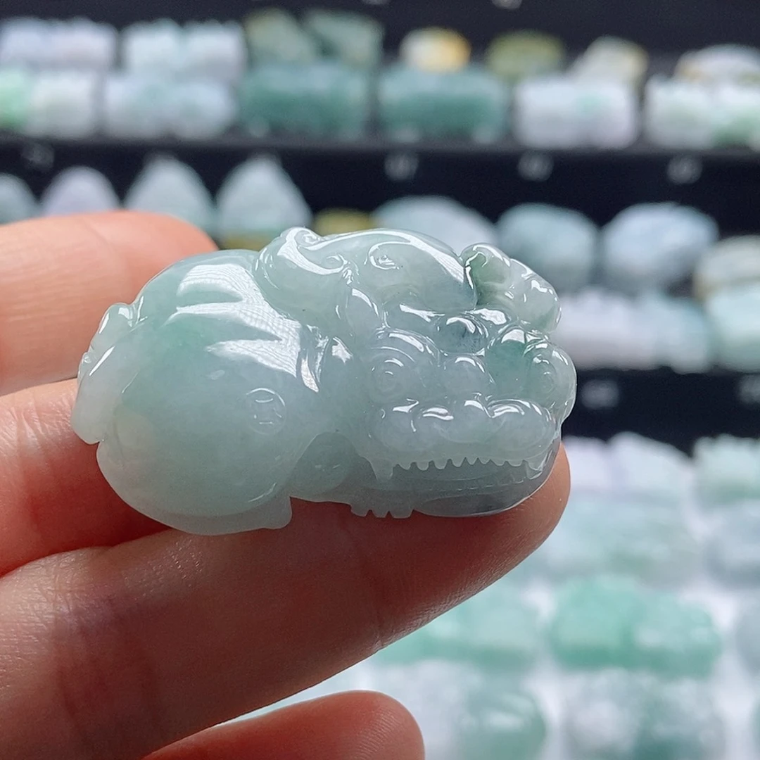 颈饰未镶嵌翡翠翡翠貔貅