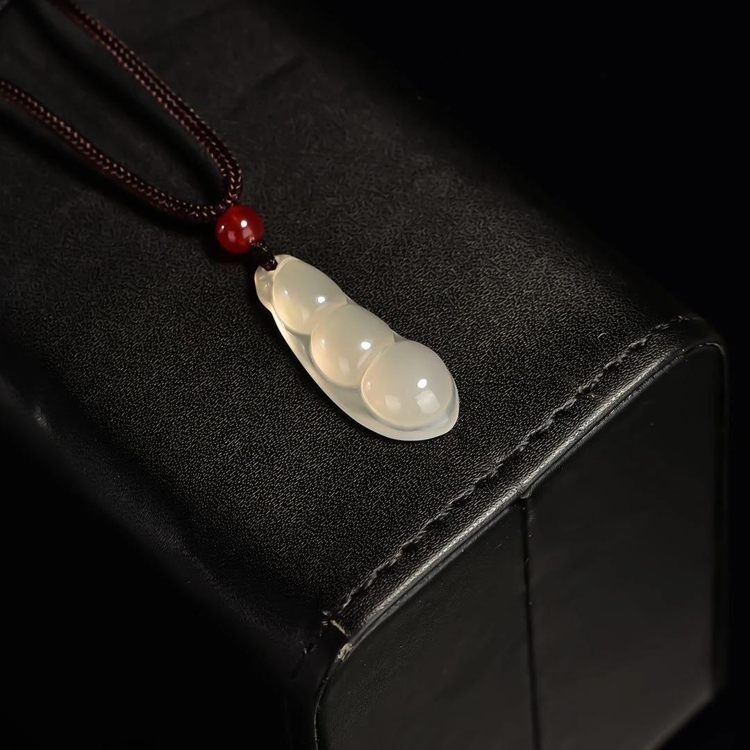 天然高冰玉髓四季豆福豆豆荚吊坠百搭爆款