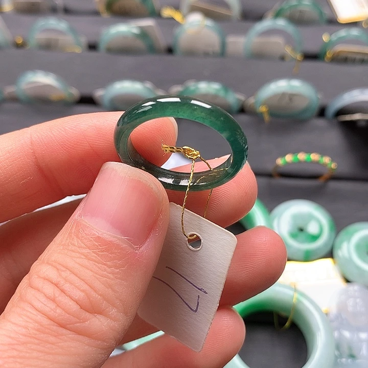 翡翠戒指未镶嵌戒指