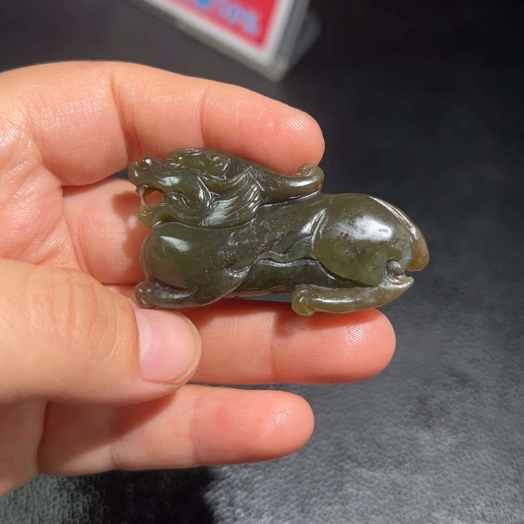 未镶嵌和田玉车挂