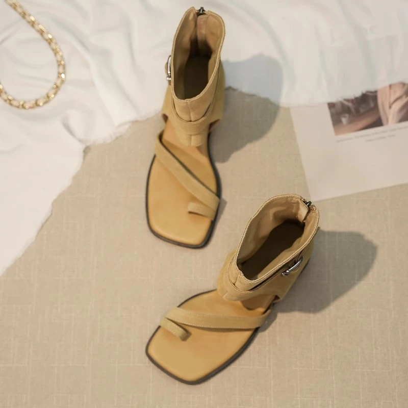【万象撤柜】凉靴女外穿2025夏季新款复古套趾高级感小众配裙子凉鞋