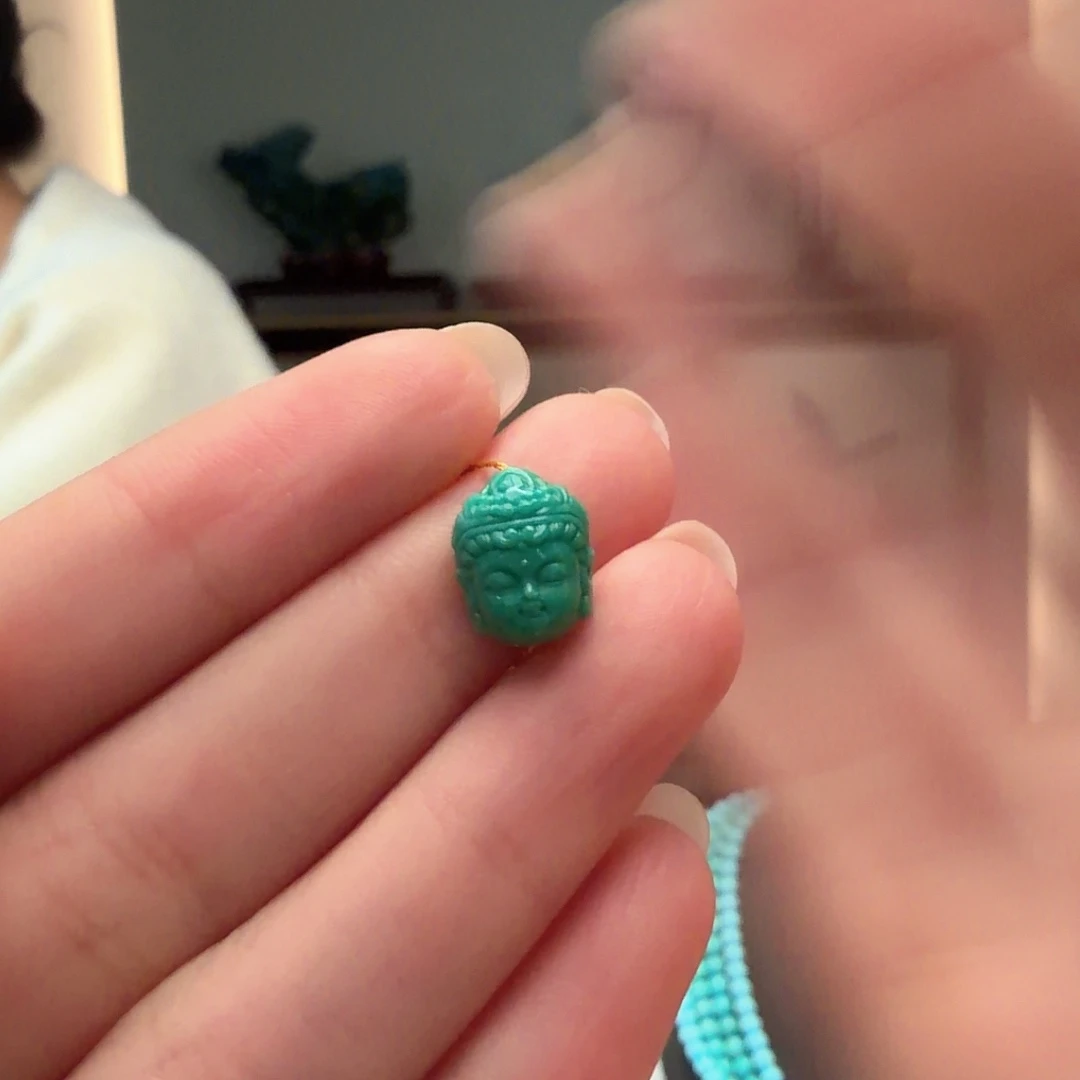 绿松石未镶嵌颈饰