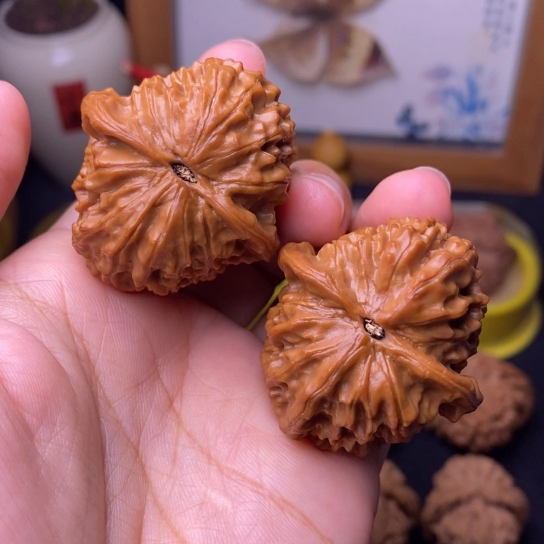 文玩核桃把件39金麒麟