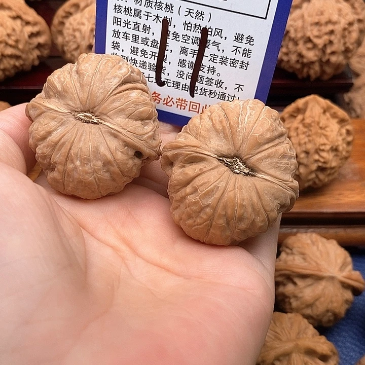 吊坠桃核南瓜敦狮子头40