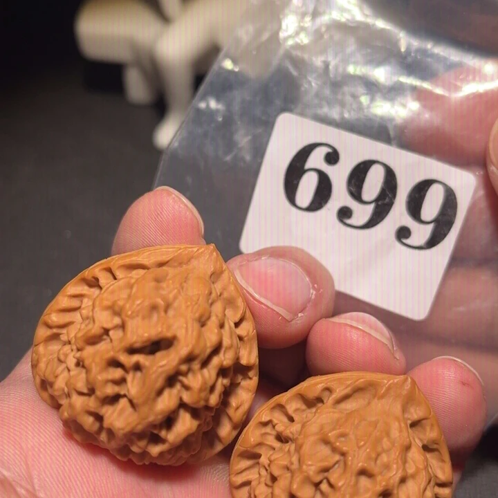 文玩核桃吊坠36玄月