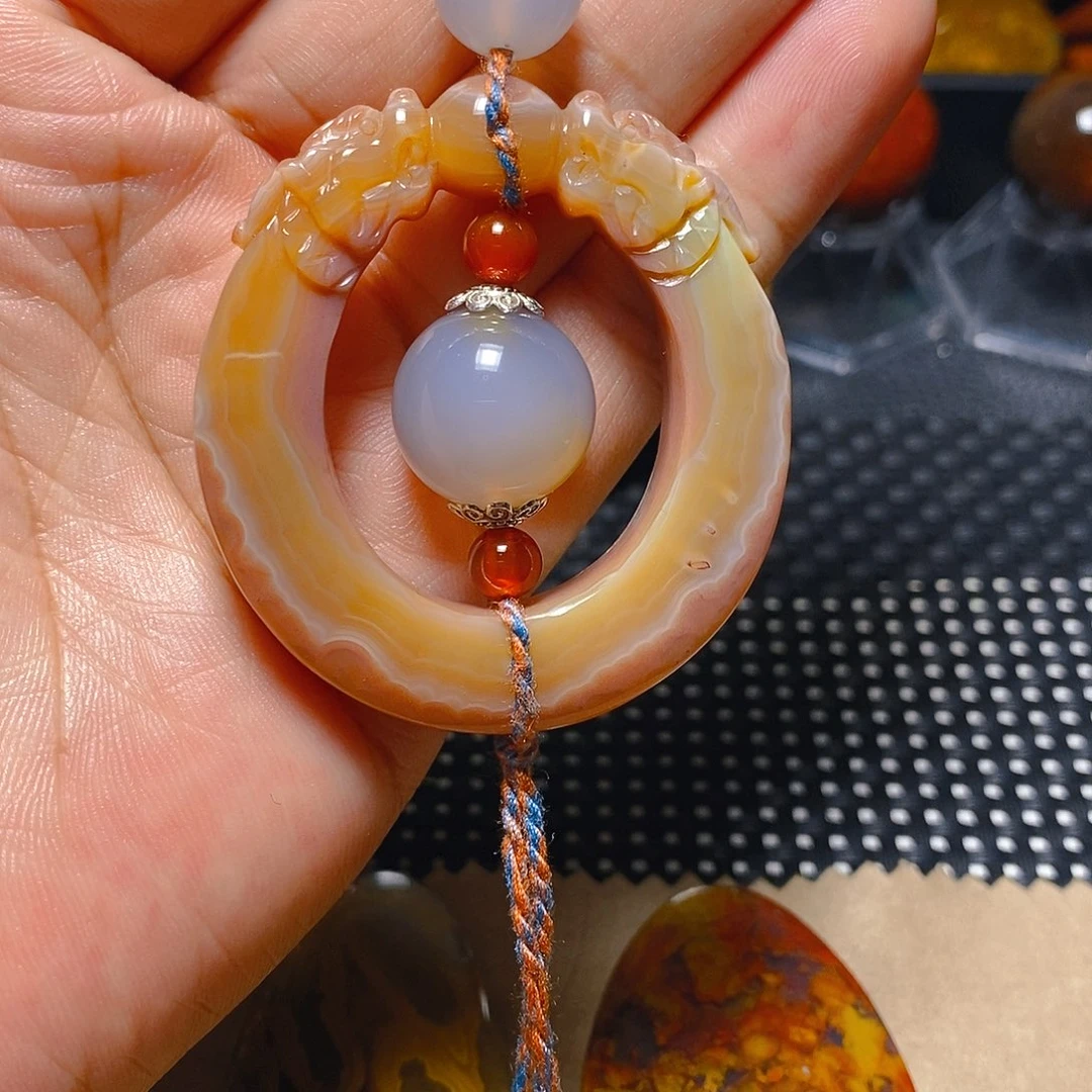 玛瑙/玉髓颈饰未镶嵌