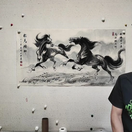 横款周士宸水墨写意奔马作品