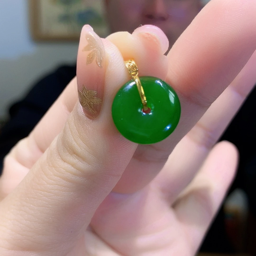 和田玉（碧玉）颈饰18K金镶嵌