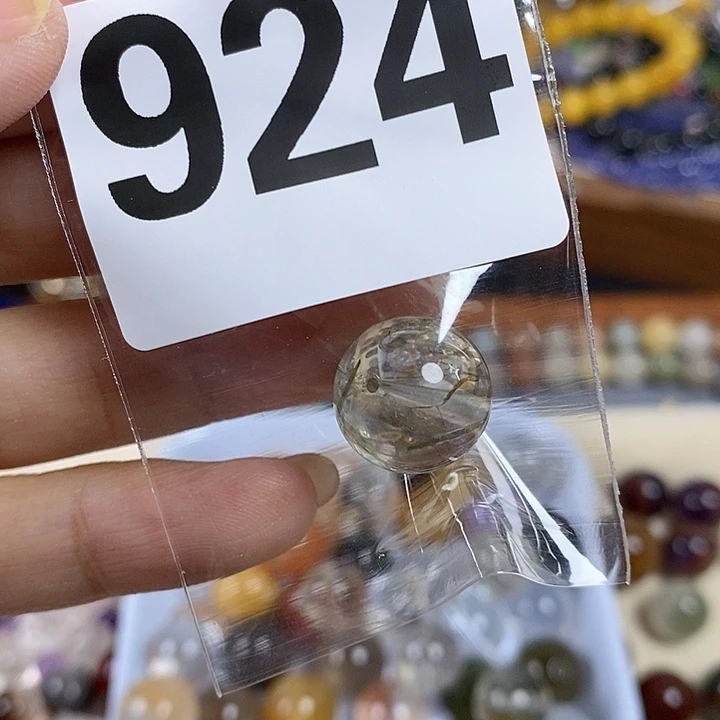 未镶嵌手链水晶红*