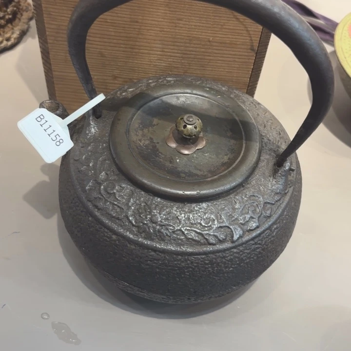 紫砂茶杯M****b非常美丽漂亮的物品