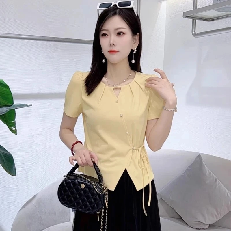 时尚T恤女2025夏季新款洋气显瘦设计感减龄百搭系带镂空短袖上衣