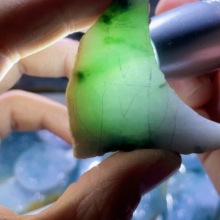 颈饰未镶嵌翡翠天然缅甸翡翠