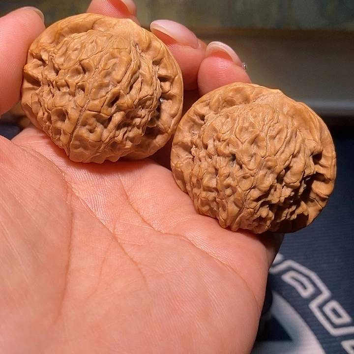 文玩核桃把件刚*43马老四，黄尖