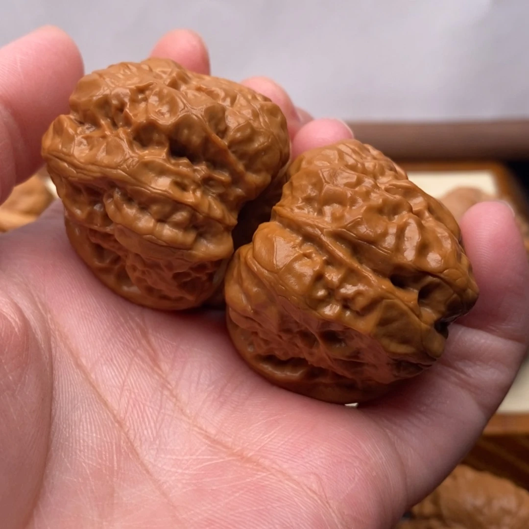 【闪购商品】把件文玩核桃边38肚42左右
