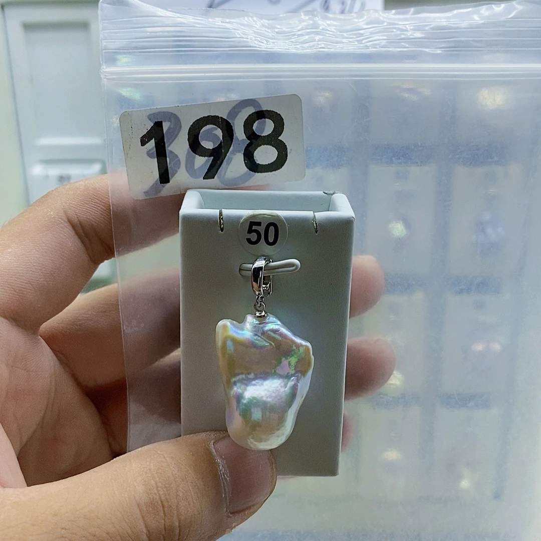 淡水珍珠合金颈饰