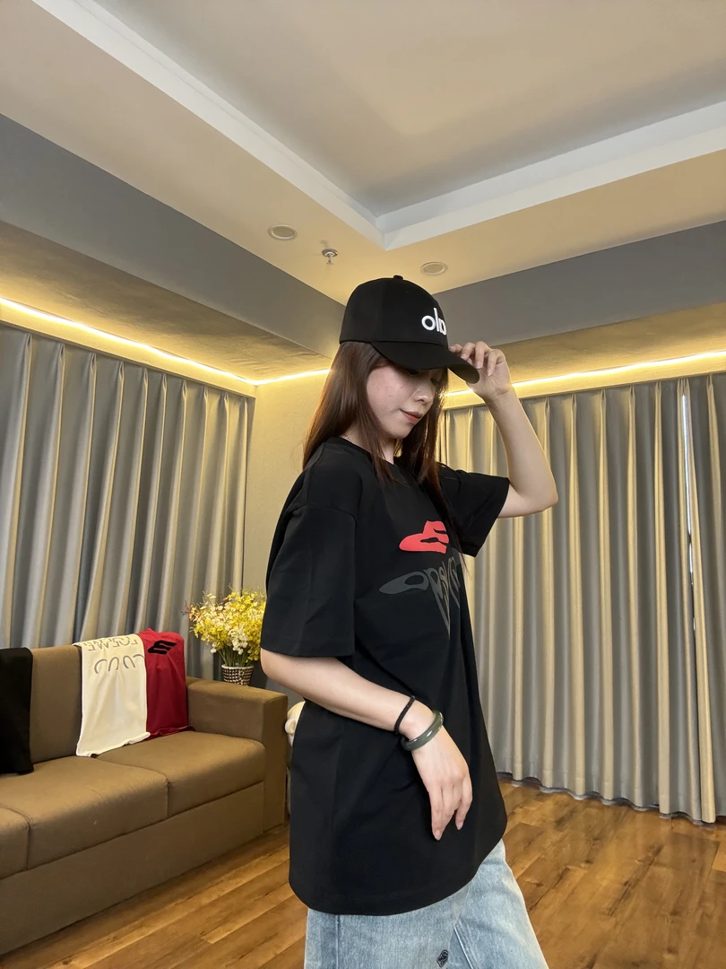 25年春夏新款m字母重工时尚百搭T恤圆领运动休闲潮流短袖