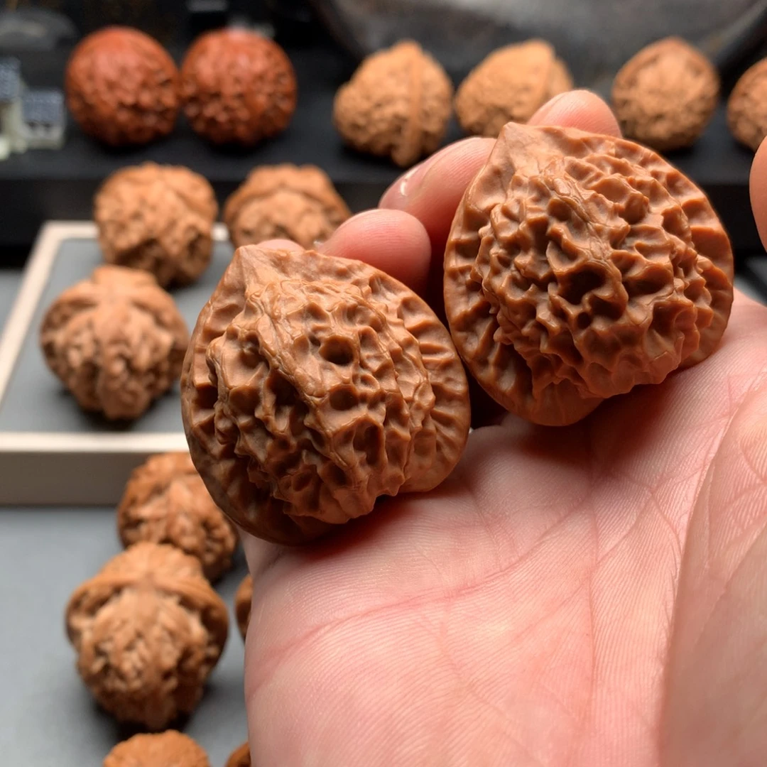 文玩核桃吊坠龙鳞