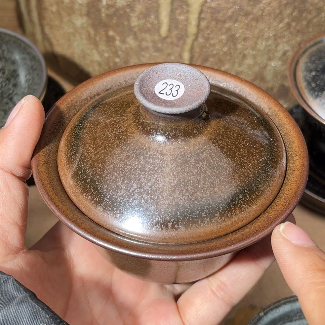 茶盏义兴龙窑坚持真柴烧