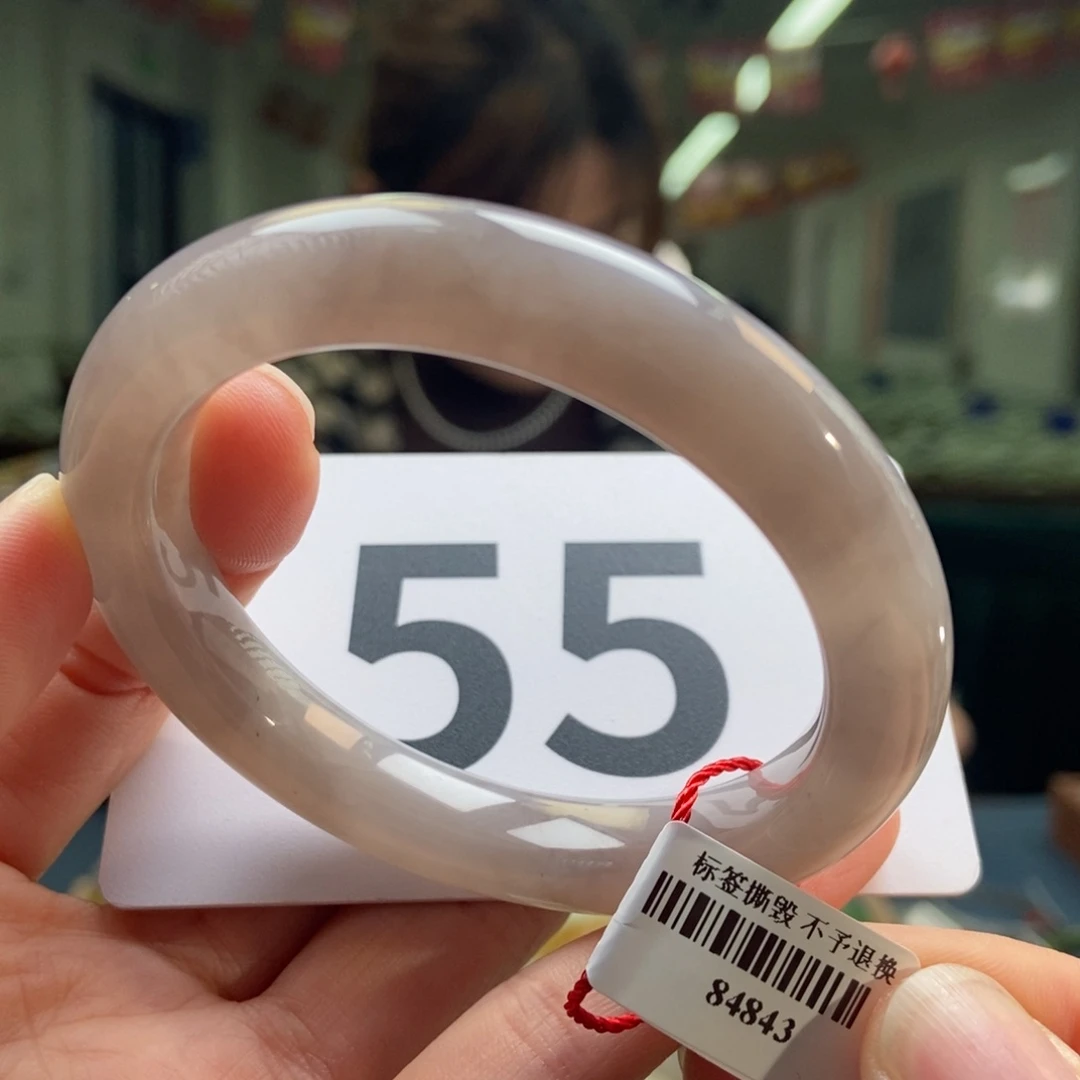 和田玉手镯未镶嵌纹